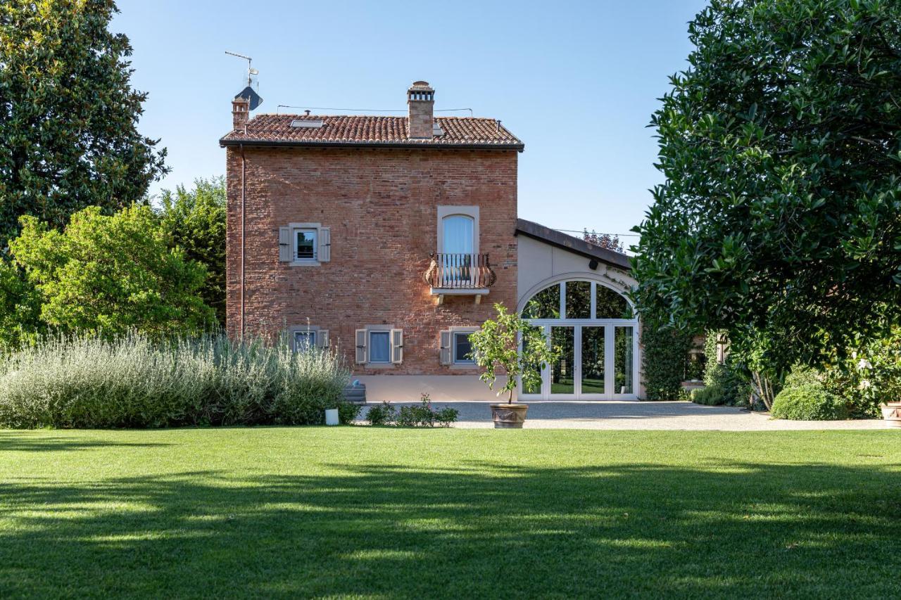 Il Mulino Relais Piacenza Hotel Buitenkant foto